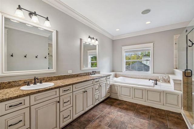 2601 W MORRISON AVENUE, Tampa, FL 33629