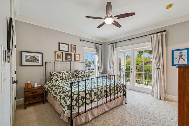 2601 W MORRISON AVENUE, Tampa, FL 33629