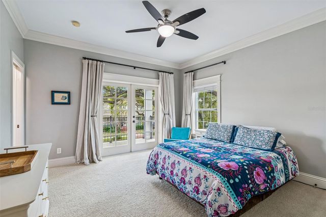 2601 W MORRISON AVENUE, Tampa, FL 33629