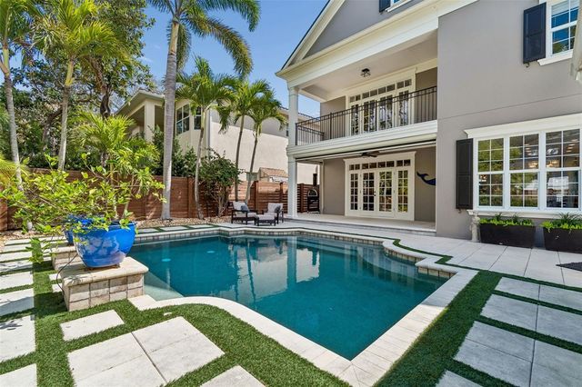 2601 W MORRISON AVENUE, Tampa, FL 33629