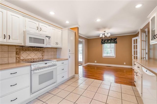 6628 Windvane Point, Clermont, GA 30527