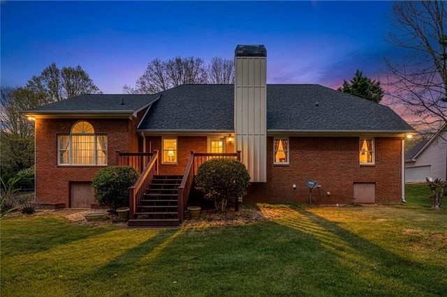 6628 Windvane Point, Clermont, GA 30527