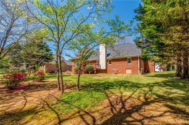 6628 Windvane Point, Clermont, GA 30527