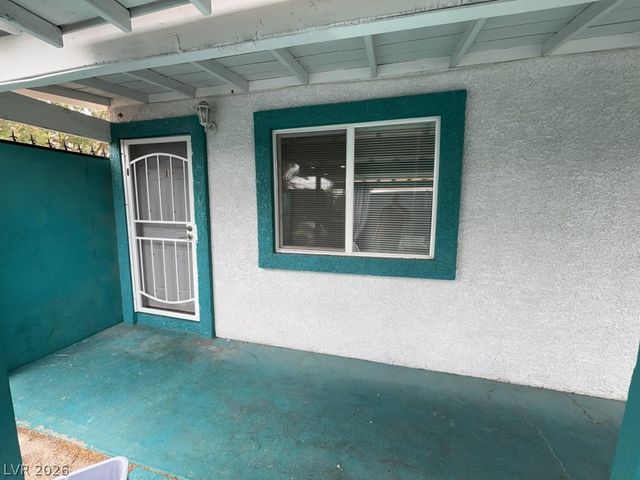 536 South 11th Street 1, Las Vegas, NV 89101