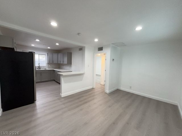 536 South 11th Street 1, Las Vegas, NV 89101