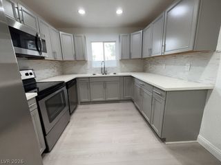 536 South 11th Street 1, Las Vegas, NV 89101