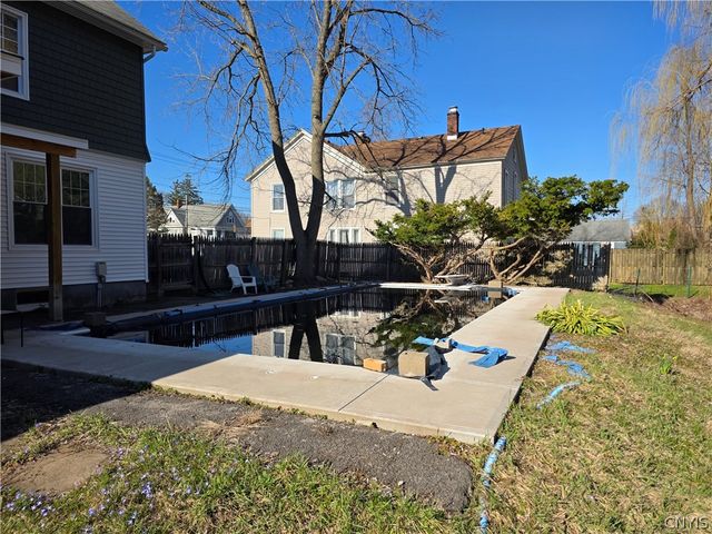 2505 Genesee Street, Utica, NY 13501