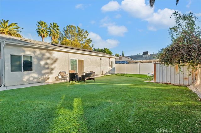22137 Gault Street, Canoga Park, CA 91303