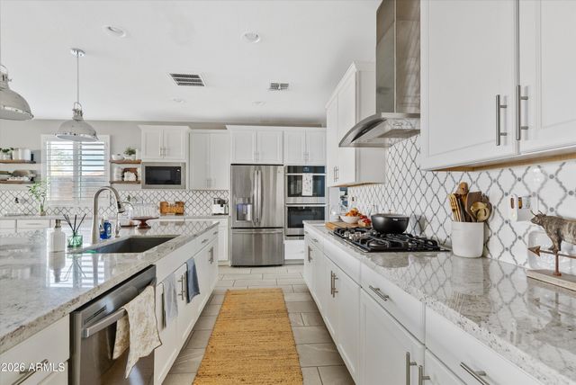 9636 W DONALD Drive, Peoria, AZ 85383