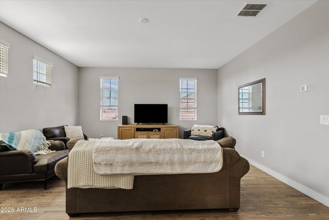 9636 W DONALD Drive, Peoria, AZ 85383