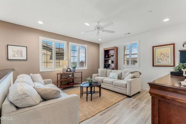 675 Rio Grande Way, Oxnard, CA 93036