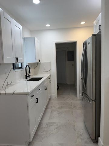 3611 SW 33rd Avenue, West Park, FL 33023