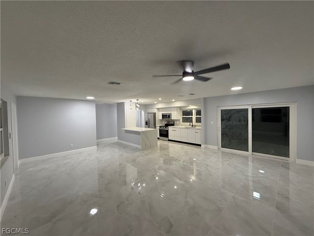 715 Shadyside ST, Lehigh Acres, FL 33936