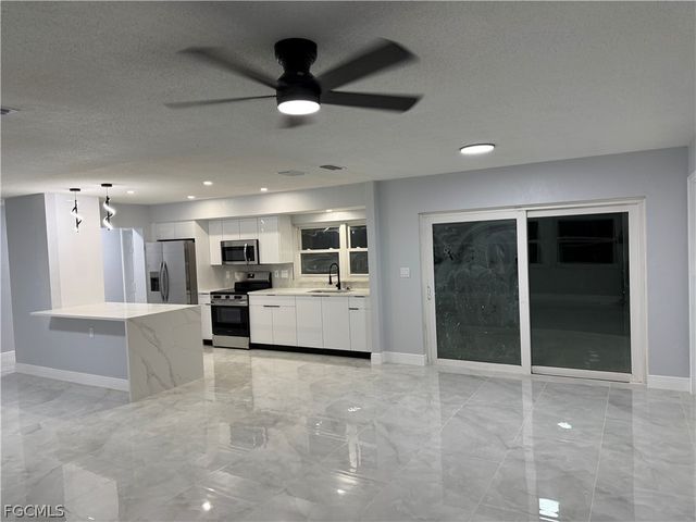 715 Shadyside ST, Lehigh Acres, FL 33936