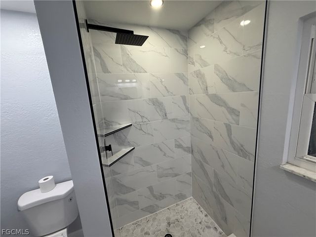 715 Shadyside ST, Lehigh Acres, FL 33936