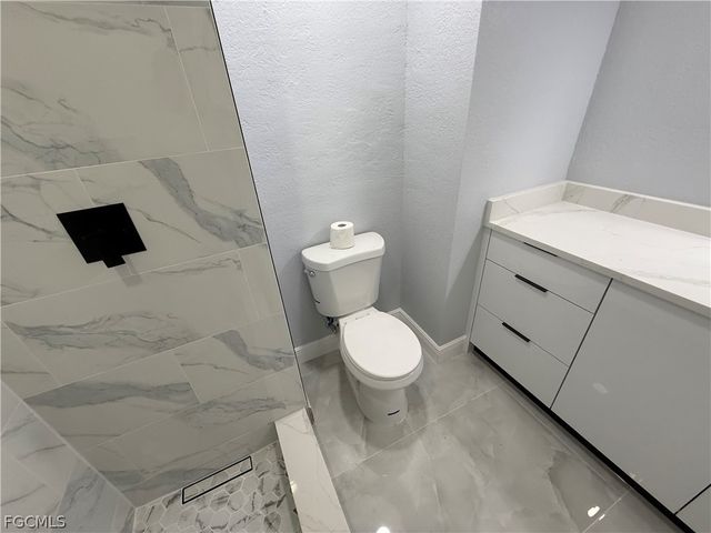 715 Shadyside ST, Lehigh Acres, FL 33936