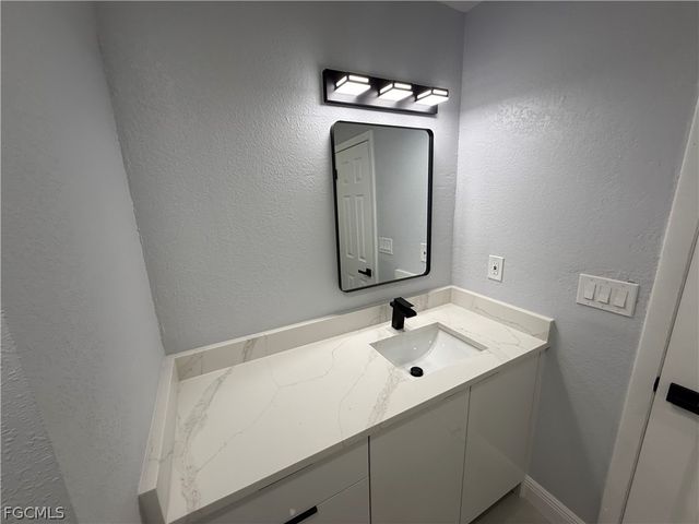 715 Shadyside ST, Lehigh Acres, FL 33936