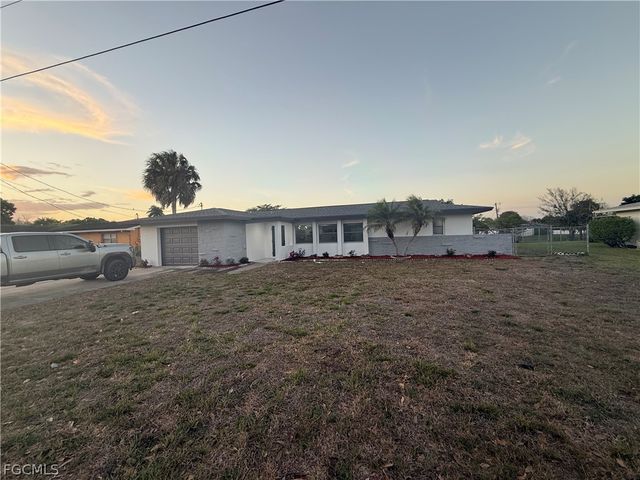 715 Shadyside ST, Lehigh Acres, FL 33936