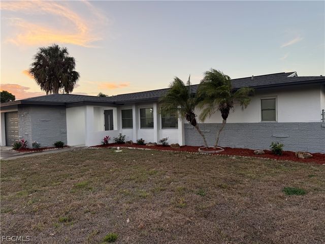 715 Shadyside ST, Lehigh Acres, FL 33936