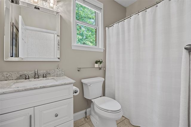 4016 Rustic Woods Dr, Jefferson Hills, PA 15025