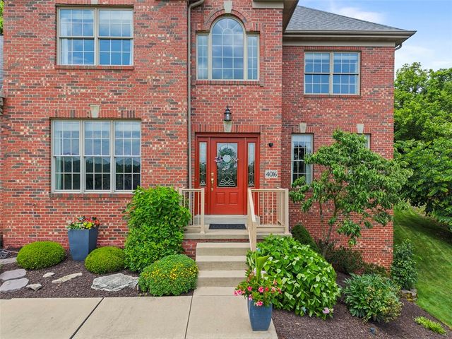 4016 Rustic Woods Dr, Jefferson Hills, PA 15025