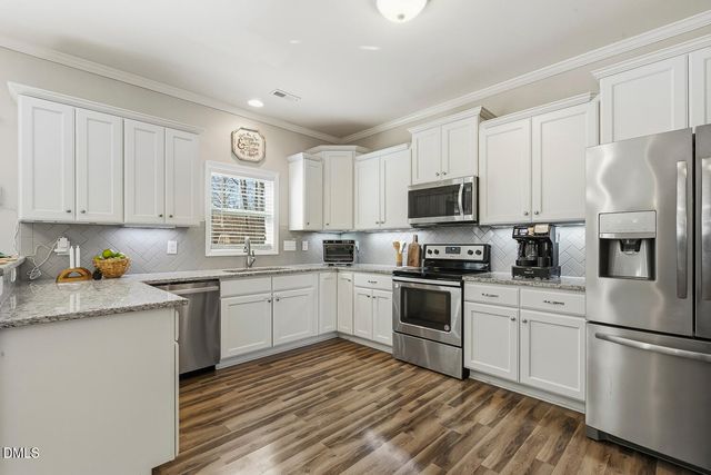 40 E Arbor Cove Court, Zebulon, NC 27597