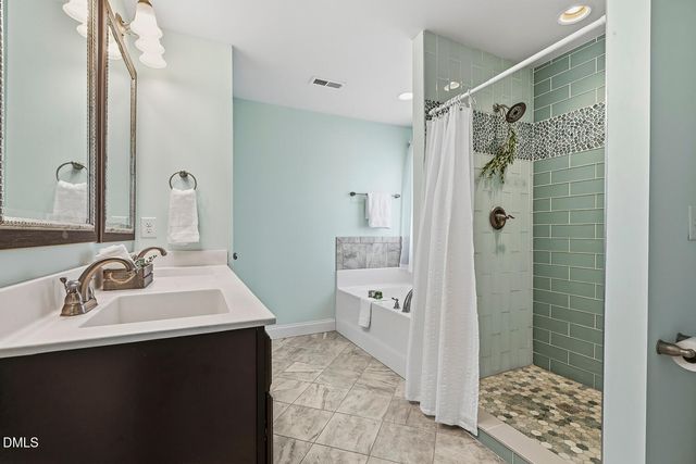 40 E Arbor Cove Court, Zebulon, NC 27597