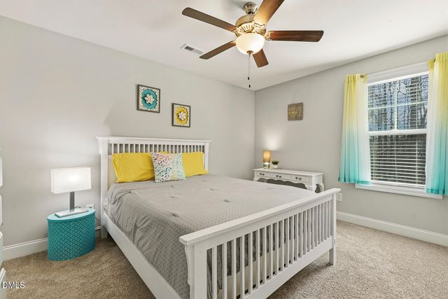 40 E Arbor Cove Court, Zebulon, NC 27597