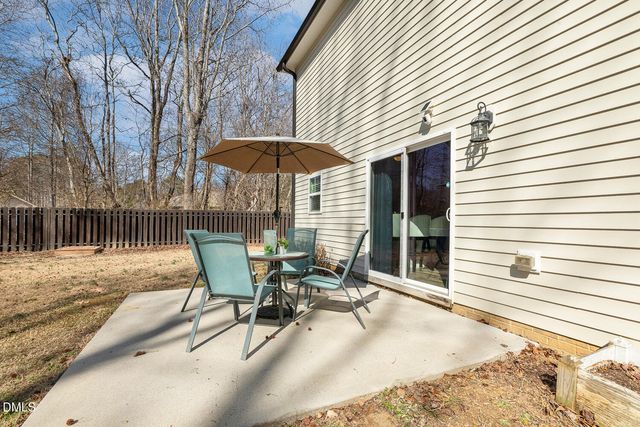 40 E Arbor Cove Court, Zebulon, NC 27597