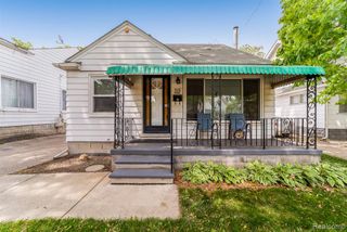 305 E Granet Avenue, Hazel Park, MI 48030