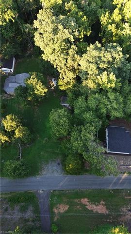 123 Old Linville Road, Kernersville, NC 27284