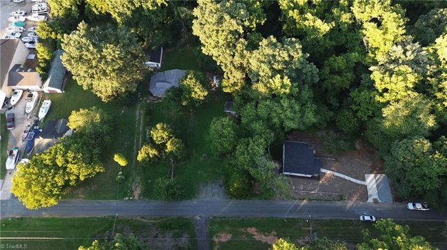 123 Old Linville Road, Kernersville, NC 27284