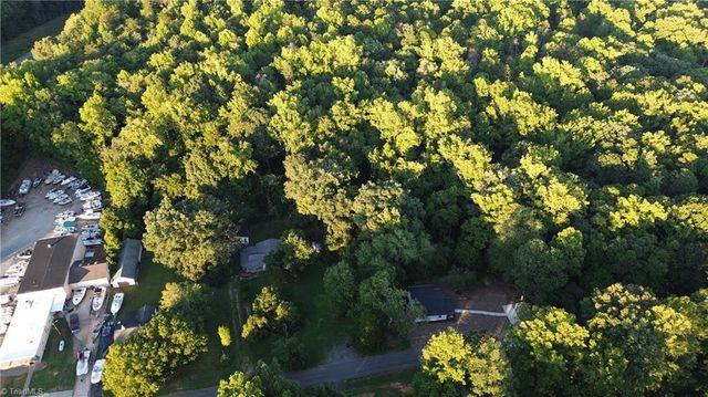 123 Old Linville Road, Kernersville, NC 27284