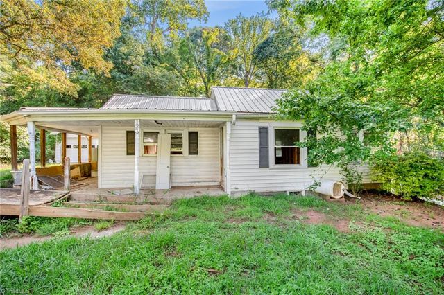 123 Old Linville Road, Kernersville, NC 27284