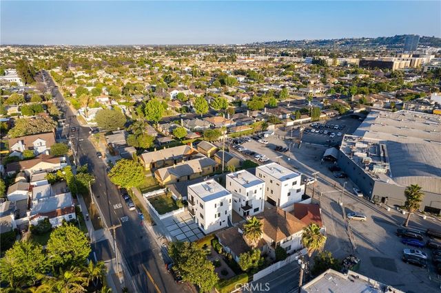 6082 W 18th Street, Los Angeles, CA 90035