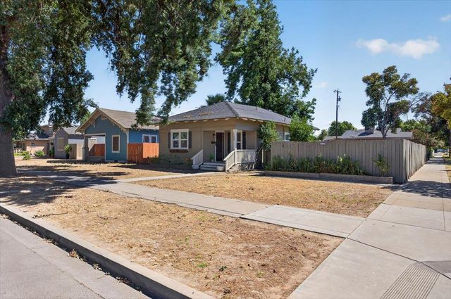 1407 E Street, Reedley, CA 93654