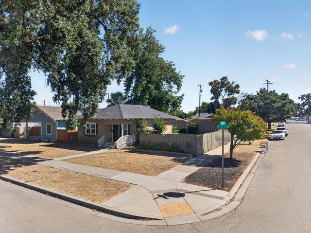 1407 E Street, Reedley, CA 93654