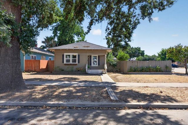 1407 E Street, Reedley, CA 93654