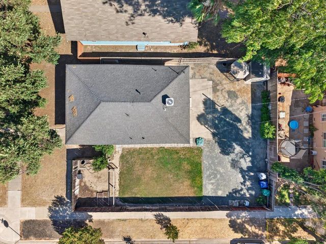1407 E Street, Reedley, CA 93654