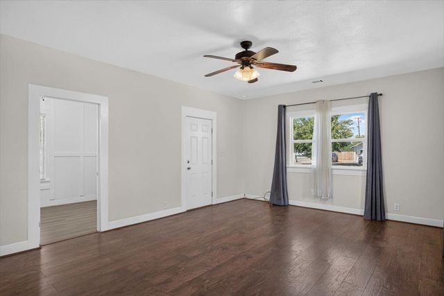 1407 E Street, Reedley, CA 93654