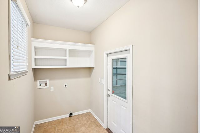 105 Spring Forest Way, Sharpsburg, GA 30277