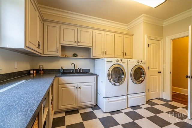 2481 Lakewood Manor Drive, Athens, GA 30606