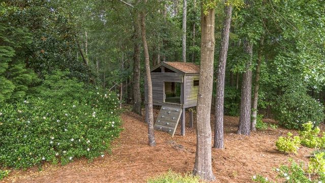 2481 Lakewood Manor Drive, Athens, GA 30606