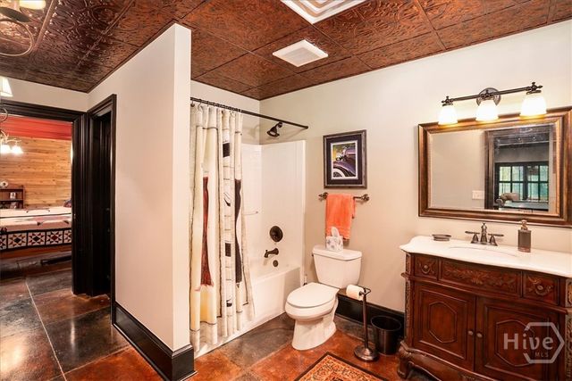 2481 Lakewood Manor Drive, Athens, GA 30606