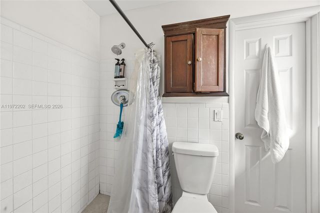 227 SW 13th Ave, Boynton Beach, FL 33435