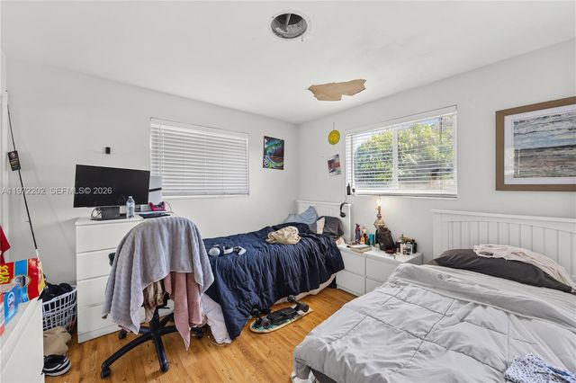 227 SW 13th Ave, Boynton Beach, FL 33435