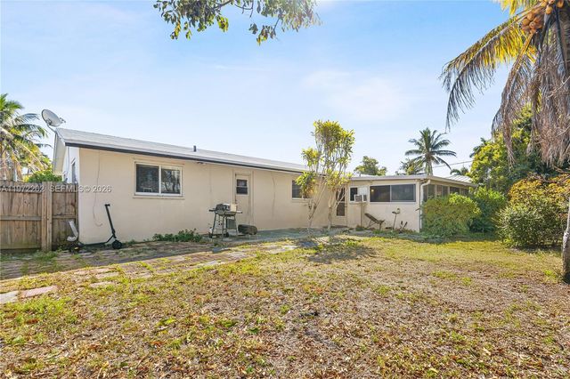 227 SW 13th Ave, Boynton Beach, FL 33435