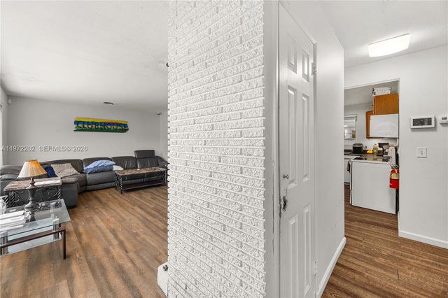 227 SW 13th Ave, Boynton Beach, FL 33435