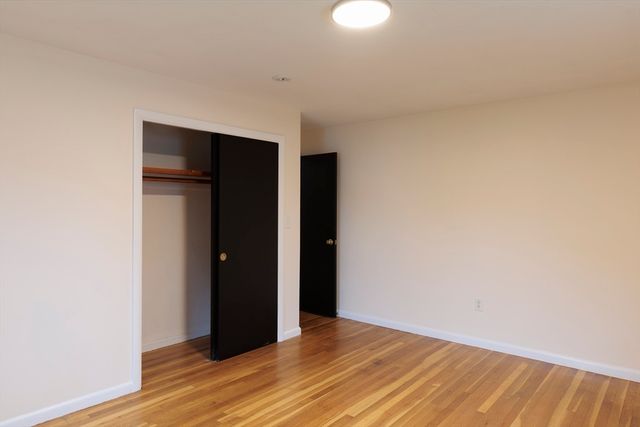 1159 Middlesex St, Lowell, MA 01851