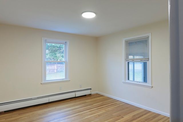 1159 Middlesex St, Lowell, MA 01851